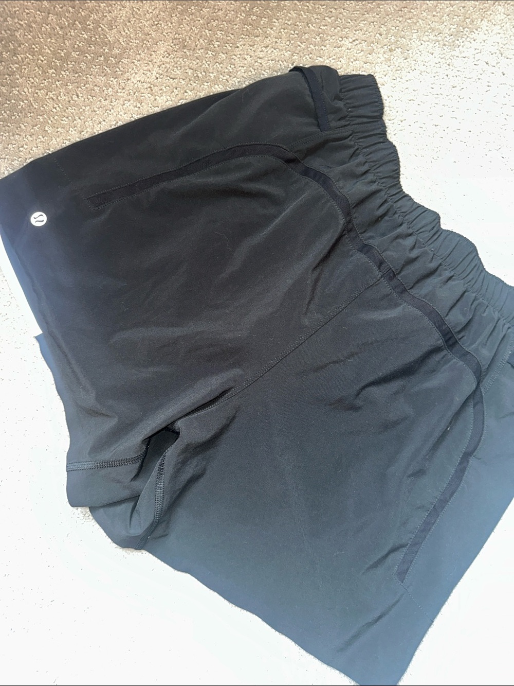 Lululemon Men's Black Athletic 5" Running Shorts w/ reflective detailing - Picture 2 of 6